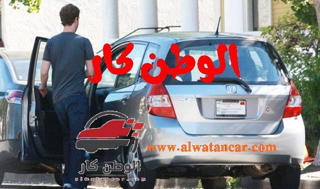 في أثناء بحثك سوف تجد سيارات متواضعة لمشاهير وتفاجيء من اختلاف خلفيتهم وكثرة أموالهم ولكن لديهم أسبابهم الخاصة لكي يمتلكوا سيارات متواضعة سيارات متواضعة لمشاهير