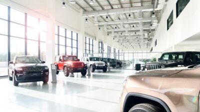 باختصار، تعتبر مواقع بيع السيارات في الامارات خيارات متعددة تلبي احتياجات مختلفة للمشترين والبائعين على حد سواء. من خلال هذه المنصات، يمكن للأفراد تحقيق صفقات ناجحة ومريحة في سوق السيارات النابض بالحياة في الإمارات. مواقع بيع السيارات في الامارات