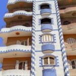 في هذا المقال، سنستكشف مجموعة من فوائد المحارة الجاهزة التي تضيف لمسة فنية وجودة عالية للمشاريع الإنشائية. سنتناول كيف يمكن أن تعزز المحارة الجاهزة جمال المنازل وتوفر تحسينًا فعّالًا للواجهات، مع التركيز على الجوانب الجمالية والعملية التي تجعلها خيارًا محبوبًا بين المهنيين في مجال البناء وأصحاب المنازل على حد سواء. فوائد المحارة الجاهزة