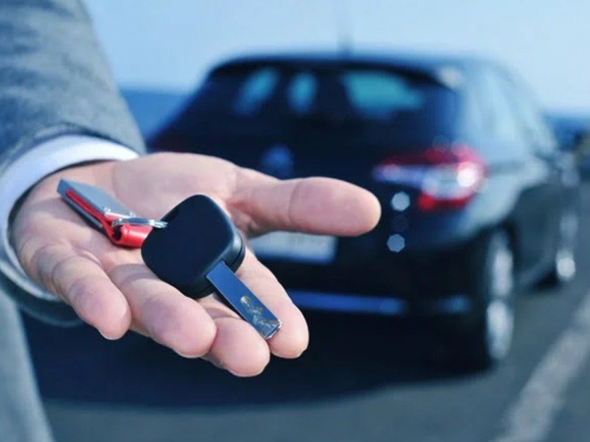 تعتبر مدينة أنطاليا واحدة من أجمل المدن السياحية في تركيا، حيث تتميز بجمالها الطبيعي الخلاب وتاريخها العريق. ولتجربة مميزة ومريحة خلال زيارتك لهذه المدينة الساحرة، يمكنك الاستعانة بخدمات شركة الذهبي للسياحة في تأجير سيارة مع سائق. تأجير سيارة مع سائق في تركيا