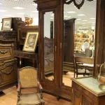 الأثاث المستعمل