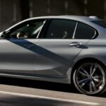 تعد سيارة 2024 BMW 3 Series واحدة من أبرز الطرازات التي تقدمها شركة BMW، حيث تمثل تجسيدًا مثاليًا للتطور التكنولوجي والتصميم العصري في عالم السيارات. تجمع هذه السيارة بين الأداء القوي والراحة الاستثنائية، مما يجعلها خيارًا مثيرًا للمسافرين الذين يبحثون عن تجربة قيادة لا تُنسى. تأتي BMW 3 Series الجديدة بتصميم أنيق ومميز، مع العديد من التحسينات التقنية التي ترفع من مستوى الأمان والتكنولوجيا المتقدمة. سواء كنت تبحث عن أداء رياضي مميز أو تجربة قيادة مريحة وفاخرة، توفر لك BMW 3 Series 2024 كل ما تحتاجه لتلبية توقعاتك وتحقيق رغباتك في عالم السيارات الحديثة. 2024 BMW 3 Series