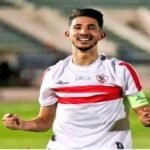 سيارات المشاهير تهدد مستقبلهم بين القضايا والملاحقات القانونية، في عالم الشهرة يتعرض العديد من النجوم للمواقف التي تتجاوز الأضواء والعدسات لتصل إلى الواقع المظلم للقضايا والمشاكل القانونية، وذلك بسبب حوادث السيارات التي تورط فيها بعض المشاهير من مختلف المجالات، مثل الفن والرياضة، أصبحت ظاهرة تثير قلق الجمهور وتطرح تساؤلات حول تأثيرها على مسيرة هؤلاء النجوم، من حوادث دهس إلى اتهامات بتعاطي المخدرات، فإن هذه الحوادث لا تؤثر فقط على المشاهير أنفسهم، بل تمتد إلى المجتمع وأمنه، حيث يصبح المواطنون ضحايا لهذه الأحداث المأساوية. سيارات المشاهير تهدد مستقبلهم بين القضايا والملاحقات القانونية