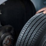 استبدال الإطارات