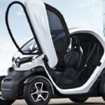 تواصل شركة رينو الفرنسية تقديم ابتكاراتها الرائدة في صناعة السيارات من خلال إطلاق السيارة الكهربائية Mobilize Duo أصغر سيارة رينو كهربائية، التي تُعد نقلة نوعية في فئة السيارات متناهية الصغر، حيث تمثل هذه السيارة خيارًا مثاليًا للمدن الكبيرة والمزدحمة بفضل تصميمها المدمج وأدائها المتطور. 250 ألف أصغر سيارة رينو كهربائية وتتشحن لحد البيت