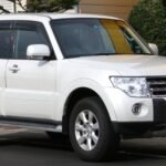 تعد ميتسوبيشي من العلامات التجارية الموثوقة في عالم السيارات، لذا يبحث الكثيرون عن مركز صيانة ميتسوبيشي بالإسكندرية المعتمد لضمان أداء سياراتهم بأفضل حال، بالإضافه إلي عناوين وتليفونات مراكز صيانة ميتسوبيشي بـالإسكندرية، بالإضافة إلى خدماتها مثل فحص محرك سيارات ميتسوبيشي، وصيانة الأعطال الدورية، كما سنتناول تكلفة صيانة سيارات ميتسوبيشي، وأسعار قطع الغيار، ونوضح تفاصيل مراكز الصيانة في الإسكندرية، المنصورة، وطنطا، بالإضافة إلى ذلك، سنجيب عن بعض الأسئلة الشائعة، مثل "كم سعر قطع غيار ميتسوبيشي؟"، "ما هو رقم الخط الساخن لتوكيل ميتسوبيشي؟". مركز صيانة ميتسوبيشي بالإسكندرية