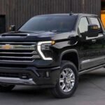 يعد مركز صيانة شيفروليه بالشرقية وجهة أساسية لأصحاب السيارات الباحثين عن خدمات صيانة موثوقة، حيث توفر خدمات فحص سيارات شيفروليه بالشرقية، بما في ذلك فحص محرك سيارات شيفروليه لضمان الأداء الأمثل. يمكن للعملاء الوصول بسهولة إلى عناوين وتليفونات مراكز صيانة شيفروليه بالشرقية، بالإضافة إلى معرفة تكلفة صيانة سيارات شيفروليه قبل حجز موعد. كما توفر مراكز منصور شيفروليه، الوكيل الرسمي لسيارات شيفروليه في مصر، خدمات متكاملة، ويمكن التواصل عبر صيانة شيفروليه الخط الساخن للاستفسارات. فكيف يمكنني حجز صيانة منصور؟ وما هي عناوين مراكز صيانة منصور شيفروليه؟ كل هذه المعلومات وأكثر نناقشها بالتفصيل. يقدم لك الوطن كار أفضل مراكز الصيانة لسيارات شيفروليه. مركز صيانة شيفروليه بالشرقية