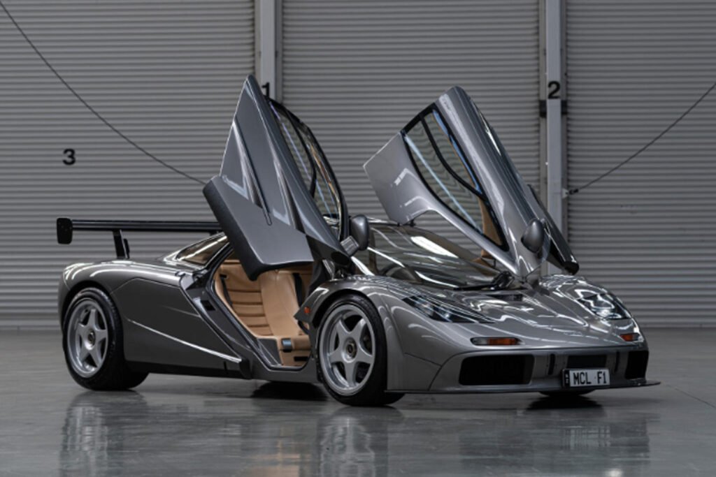 إذا كنت من مالكي سيارات ماكلارين وتبحث عن مركز صيانة ماكلارين بالقاهرة، في الوطن كار دليلك الشامل، نستعرض لك عناوين وتليفونات مراكز صيانة ماكلارين بالقاهرة، بالإضافة إلى أبرز خدمات فحص سيارات ماكلارين، بما في ذلك فحص محرك سيارات ماكلارين باستخدام أحدث التقنيات، كما سنتناول تكلفة صيانة سيارات ماكلارين بالتفصيل، وخيارات الضمان مثل McLaren 720S Warranty، سواء كنت تبحث عن McLaren service near me، ستجد هنا كل ما تحتاج معرفته. مركز صيانة ماكلارين بالقاهرة