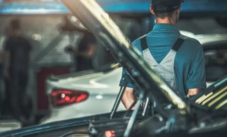 تبحث عن مركز صيانة لامبورغيني بالشرقية أو عناوين ومواقع معتمدة لصيانة سيارتك الفاخرة؟ مع الأسف، لا يوجد وكيل رسمي لـ لامبورغيني في محافظة الشرقية، لكننا نقدم لك دليلًا شاملًا في الوطن كار عن خدمات فحص سيارات لامبورغيني، بما في ذلك فحص المحرك، وتفاصيل تكلفة الصيانة، وأفضل أماكن صيانة لامبورغيني في مصر، هل تعلم أن صيانتها تُعد من الأغلى في مصر؟ وهل يوجد وكيل معتمد لها في البلاد؟ تابع المقال لمعرفة كل التفاصيل! مركز صيانة لامبورغيني بالشرقية